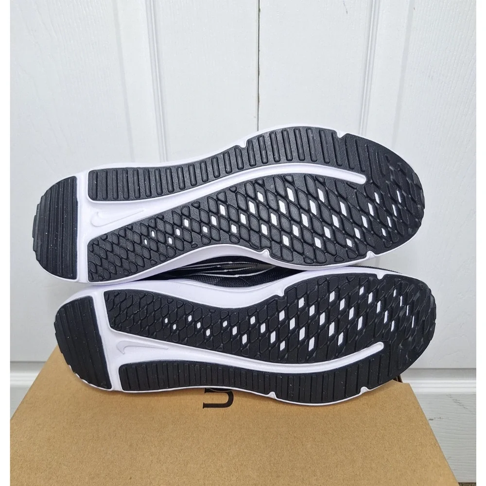 Nike Downshifter 12 Black White Gray DD9293-001 size 13 No Box